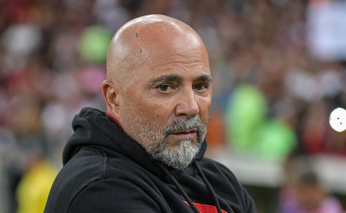 "Tenho tanto tempo nisso que não escuto”; Sampaoli desabafa e rebate críticas ao seu trabalho no Flamengo