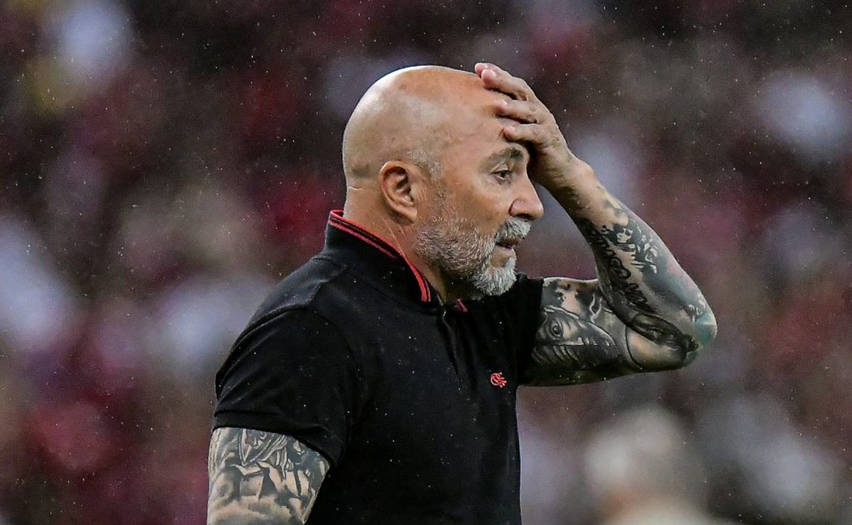 Sampaoli foi surpreendido, aconteceu nas primeiras horas da manhã: Flamengo tem 'invasão' de última hora no CT e imagens são vazadas