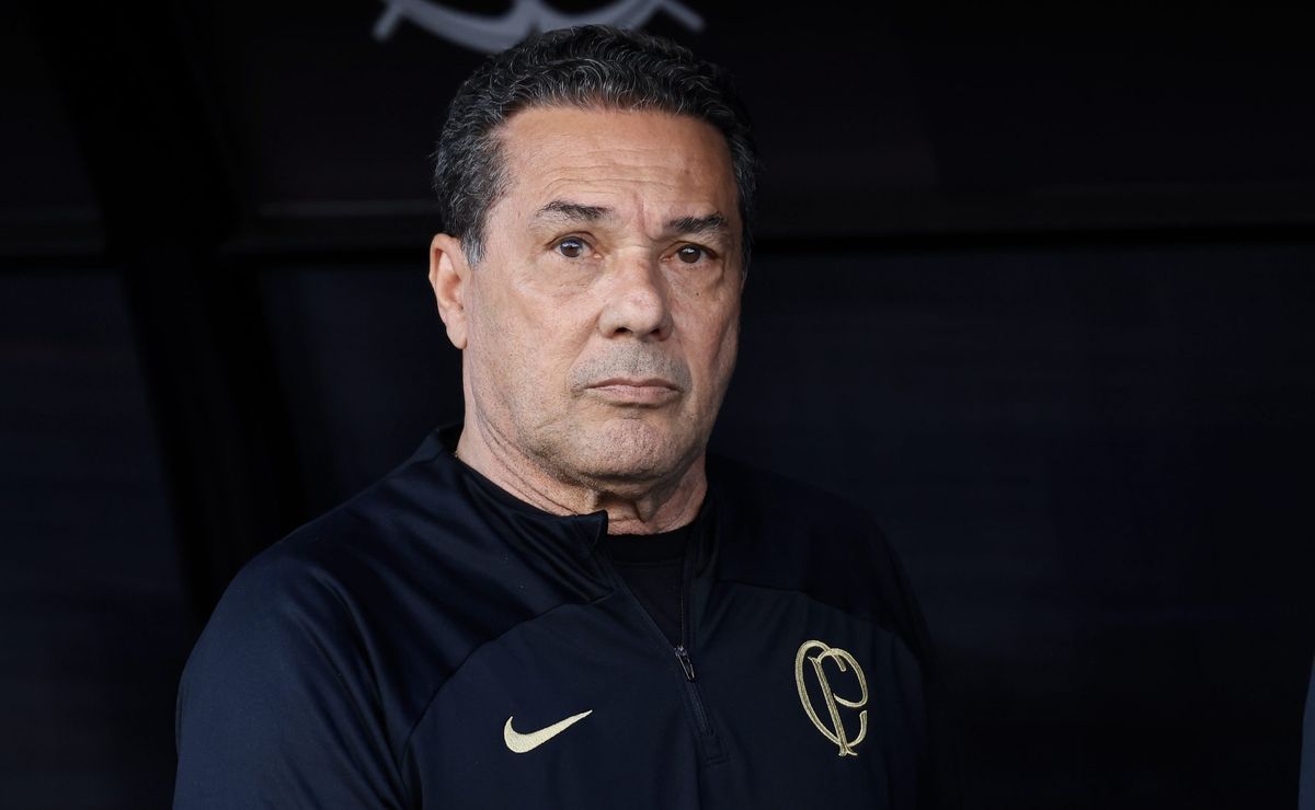 “Decisão se resolve no campo”; Luxemburgo dá detalhes de ataque ao ônibus do Corinthians e lamenta episódio