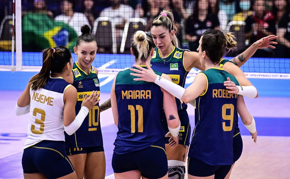 Seleção feminina de vôlei disputa Sul-Americano de olho na vaga