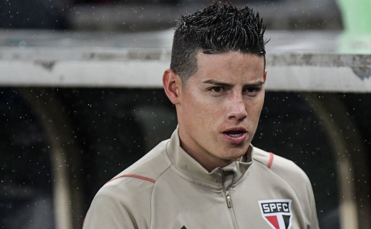 A torcida foi comunicada, decisão do treinador: Dorival Júnior traz novidade de peso sobre James Rodríguez no São Paulo