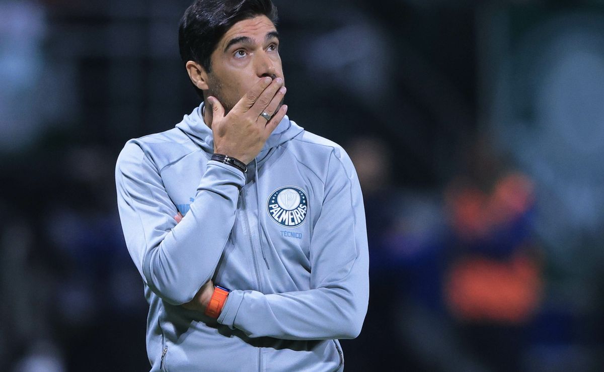 Promete dar dor de cabeça: Fase atual de atacante chama atenção e PODE TRAZER PROBLEMAS para Abel