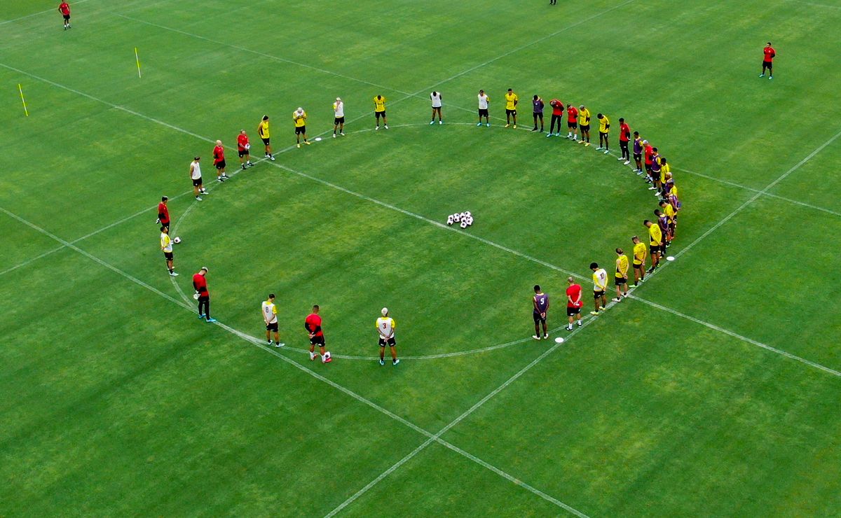 Flamengo em pé de guerra: Jogadores cobram postura de diretoria e clima de confusão aumenta nos bastidores