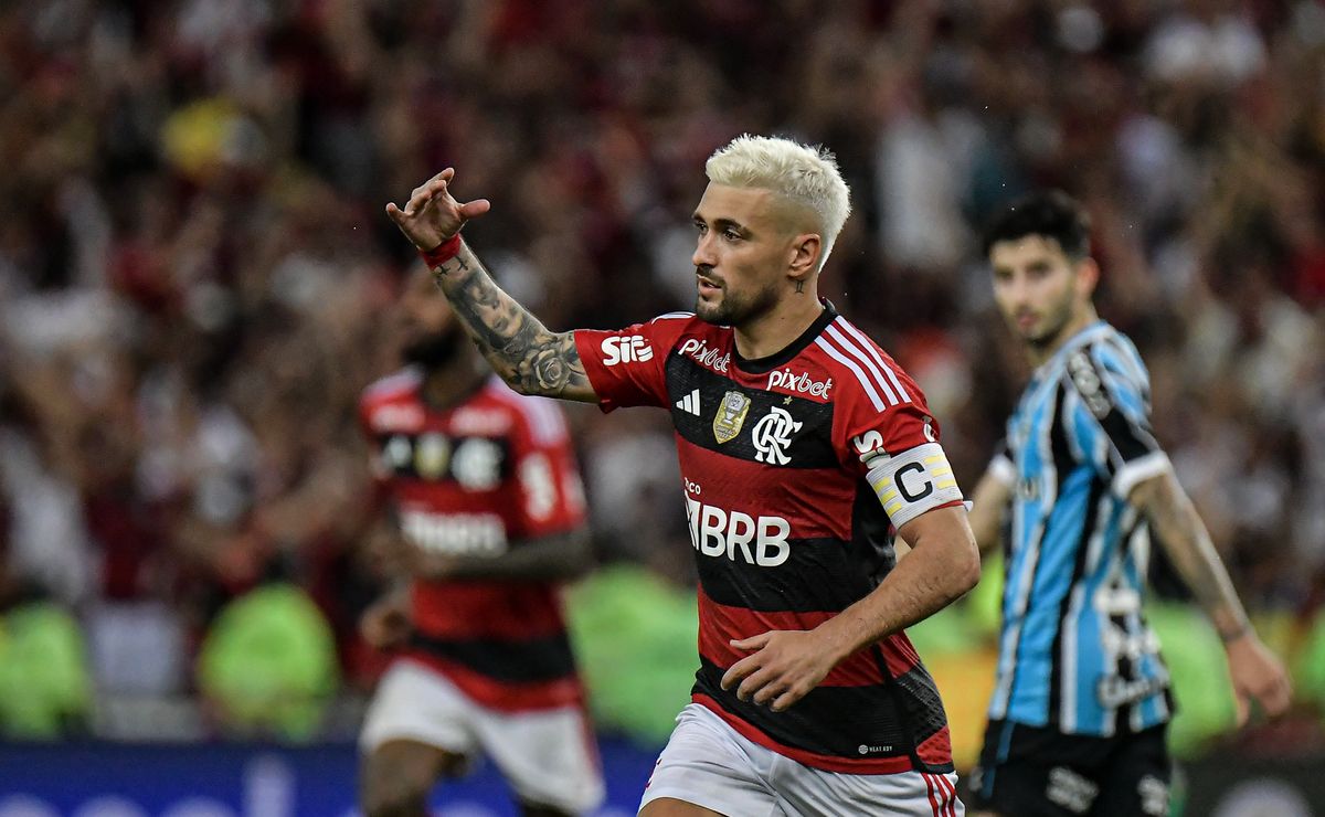 NÃO JOGOU A TOALHA: Arrascaeta mandou recado para a torcida do Flamengo após derrota no primeiro jogo da Copa do Brasil