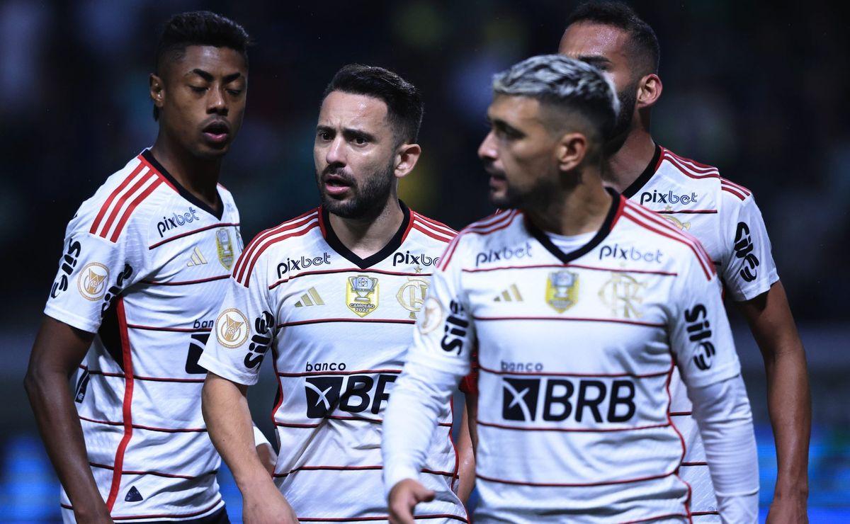 Eles vão ser vendidos, acabou a paciência de vez: Flamengo chuta o balde e vai vender craques com uma condição que acaba de ser vazada