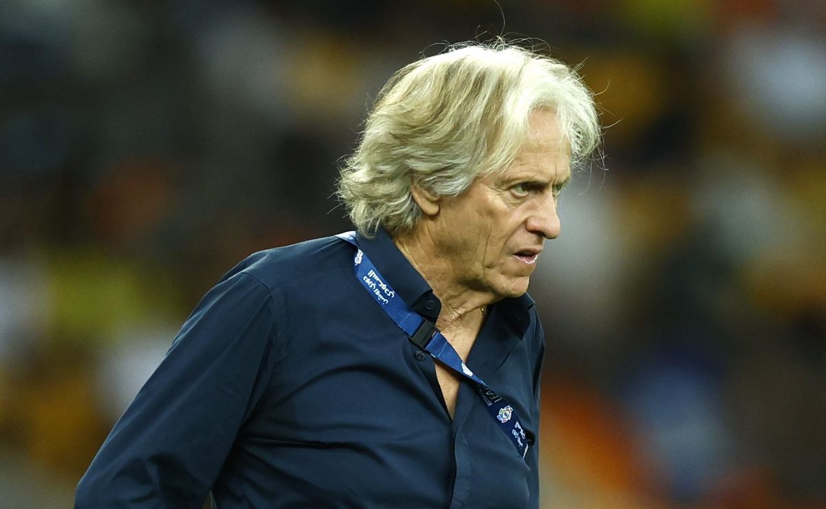 Aconteceu isso HOJE, todo mundo sabendo no Brasil: Jorge Jesus sofre 'drama' na Arábia e situação triste chega ao Flamengo