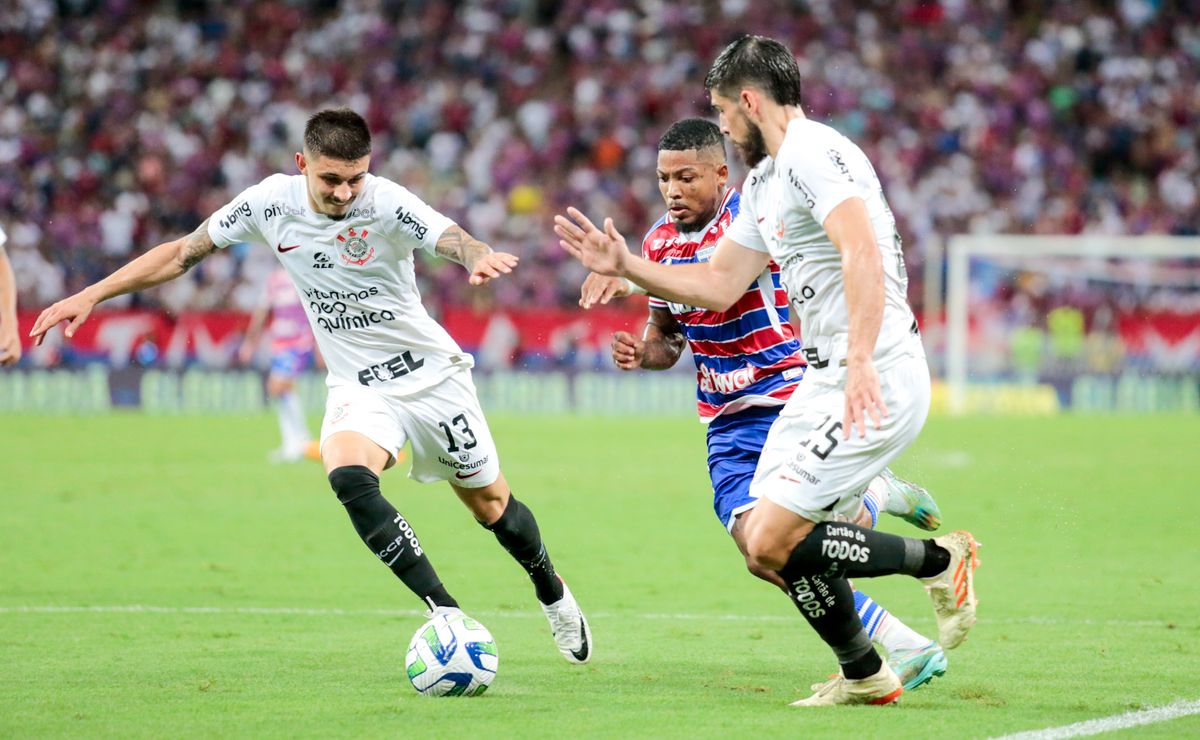 CORINTHIANS x FORTALEZA pela SulAmericana; Onde assistir AO VIVO, raio