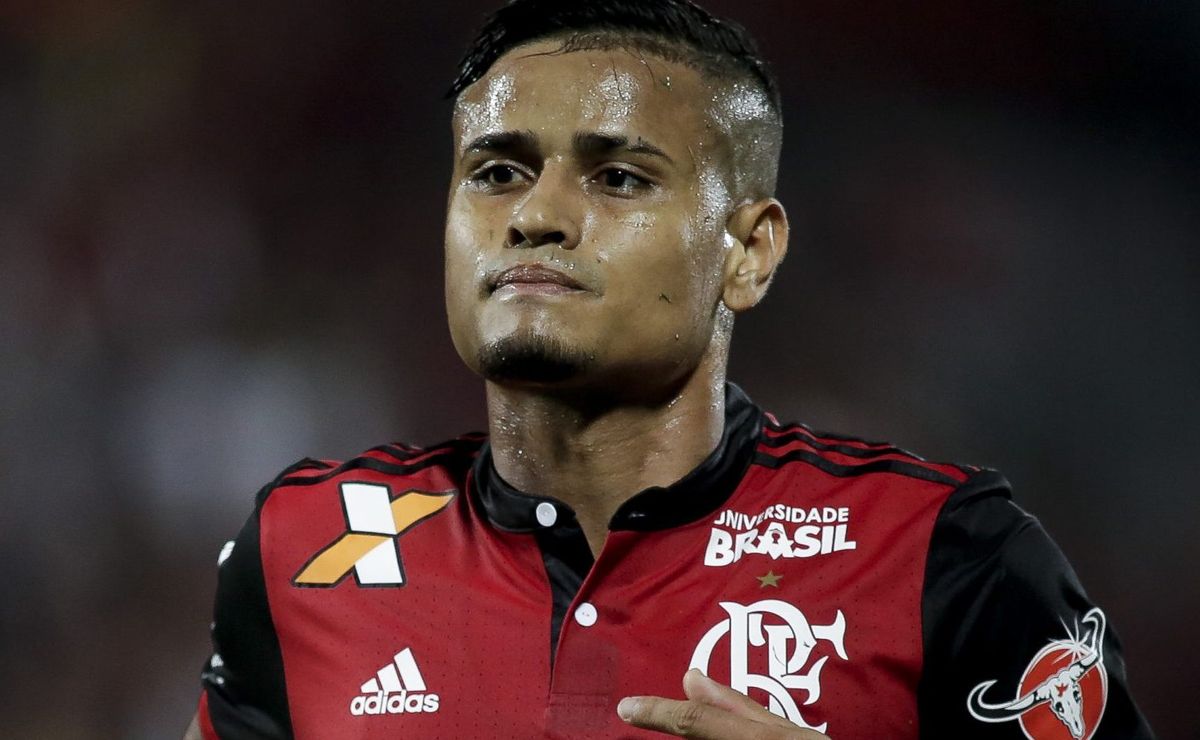 Jogou no Flamengo, está na Série A e agora revela informação chocante sobre  futuro