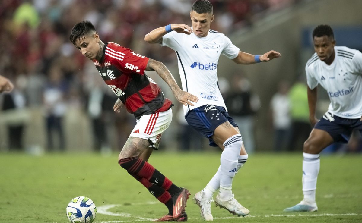 CRUZEIRO X FLAMENGO pelo Campeonato Brasileiro; Onde assistir AO VIVO, raio-x e mais