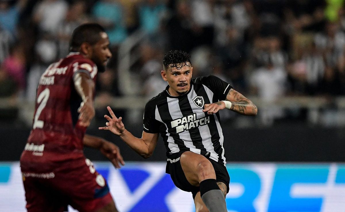 Botafogo quer que jogo com o Fortaleza seja mantido para terça-feira (24)