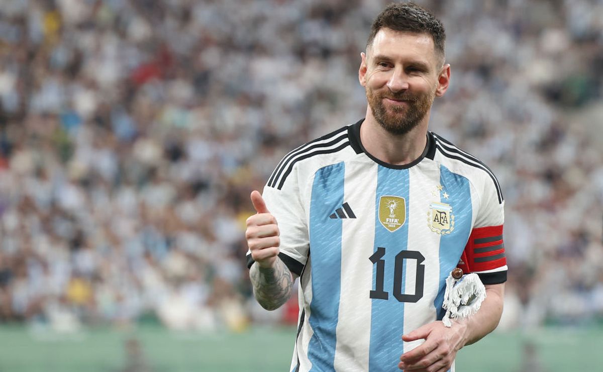 Jornal espanhol crava Messi como vencedor da Bola de Ouro