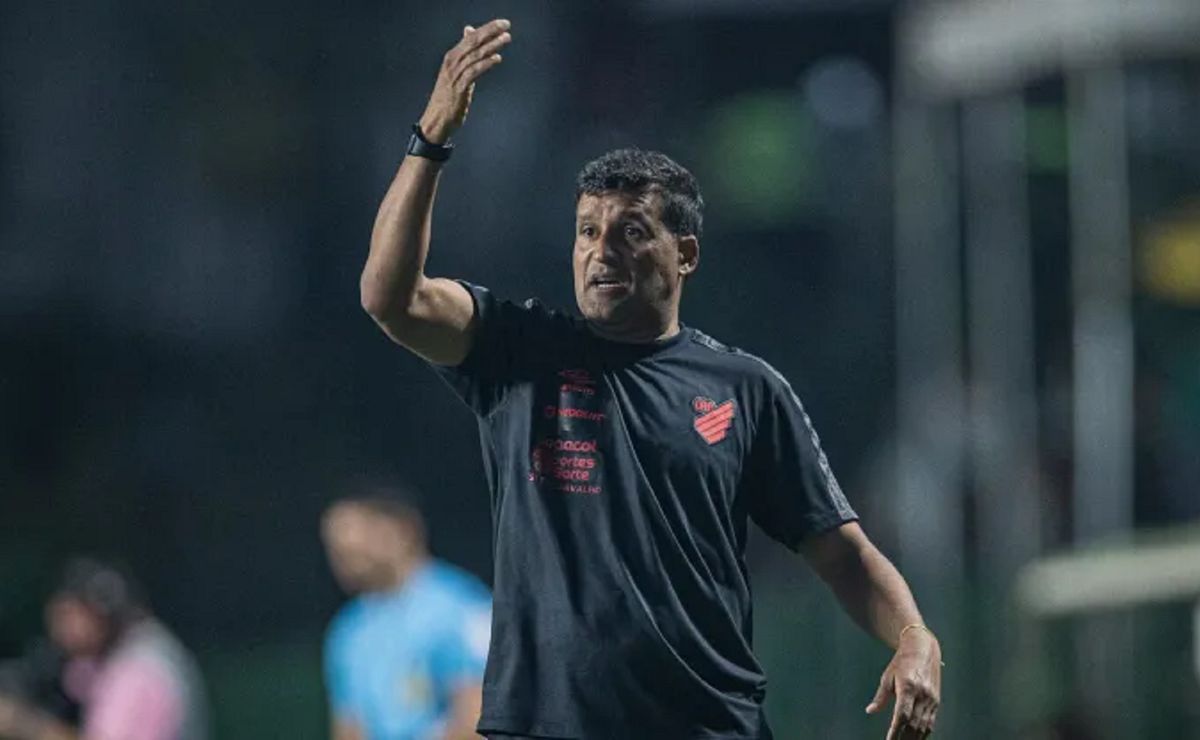 Wesley Carvalho culpa cansaço do time como responsável pelo empate