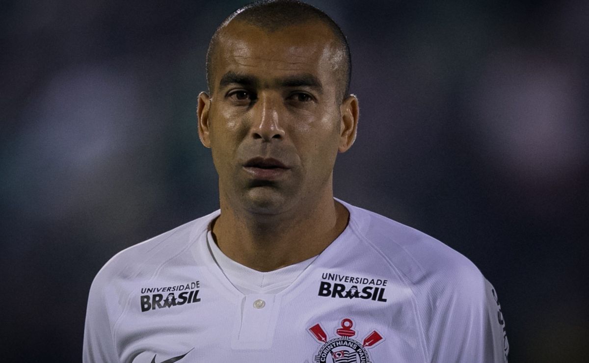 Poupado, Emerson Sheik assiste a clássico entre Corinthians e Palmeiras com  os filhos e o sócio - Esporte - Extra Online