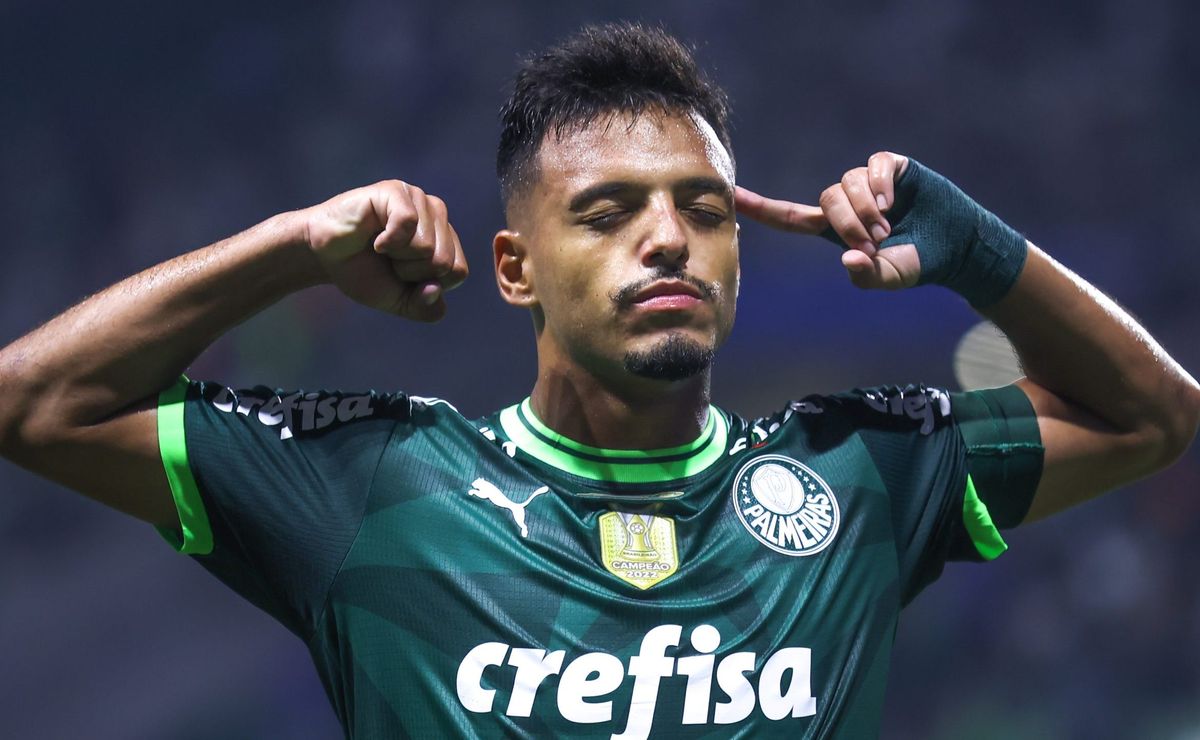 R$ 20 milhões: Camisa 8 aceita transferência e pode jogar na vaga de Gabriel Menino no Palmeiras