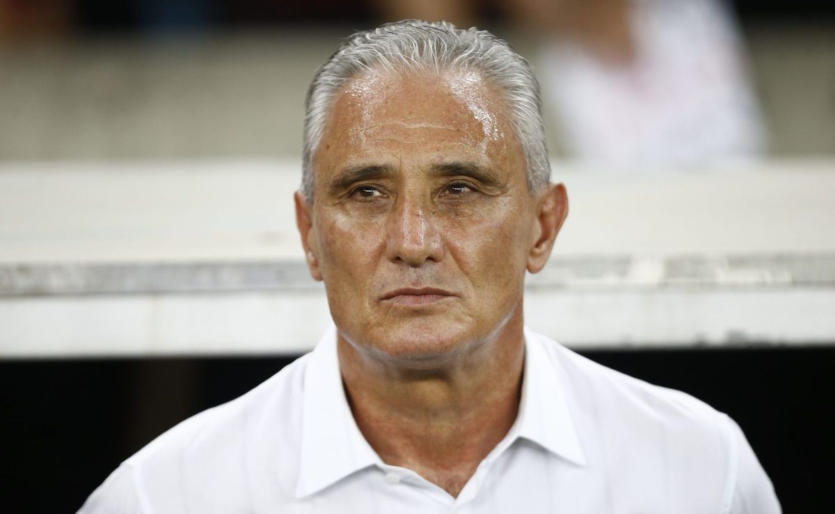 Atlético-MG desiste e reforço negocia ida para assinar com o Flamengo de Tite