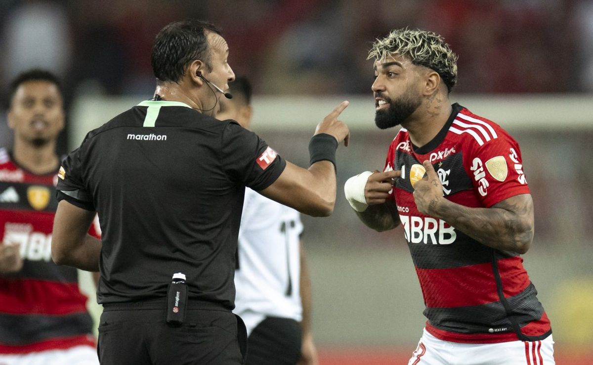 Escolha de árbitro da estreia do Flamengo na Libertadores gerou revolta na argentina