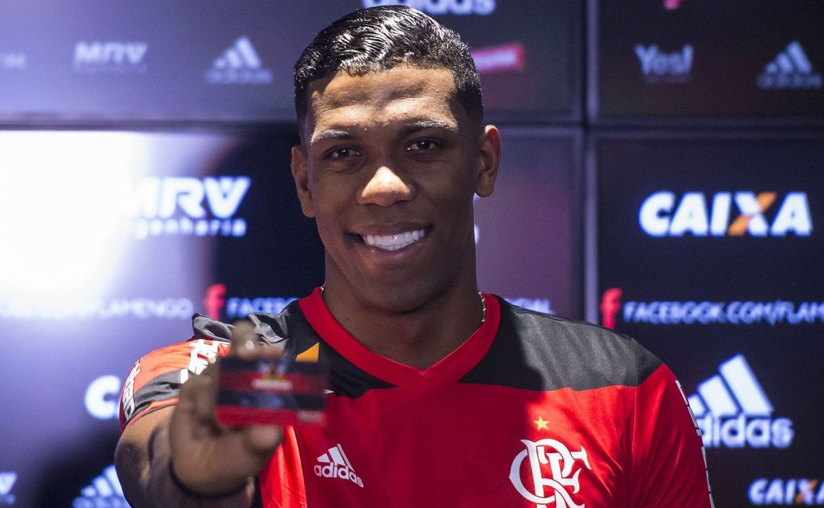 Lembra dele? Berrío, colombiano campeão da Libertadores pelo Flamengo, dá dica para vencer o Millonarios