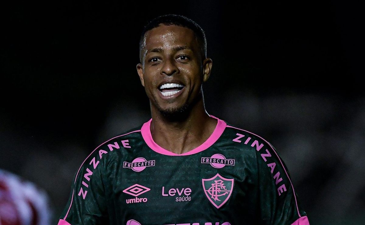 Venê Casagrande informa que time da Série A quer tirar Keno do Fluminense: 
