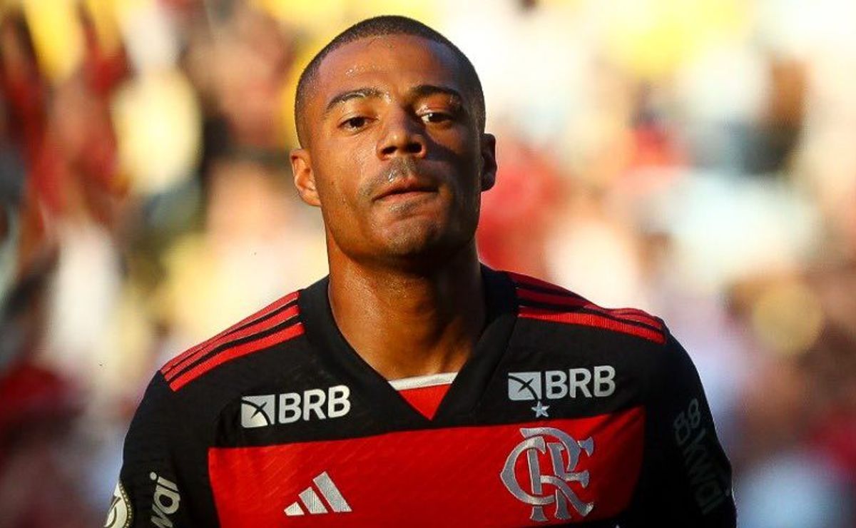 Flamengo pensa em contratar novo camisa 10 para fazer dupla com De La Cruz e nome é divulgado