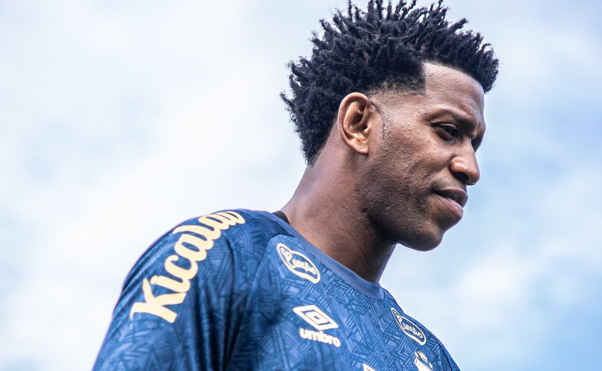 Ex-Corinthians, Gil surpreende com próximo passo após jogar pelo Santos: 