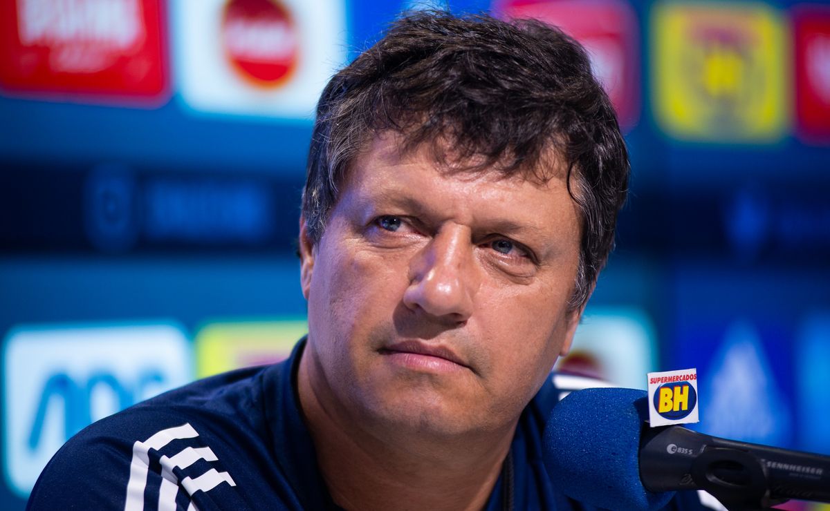Cruzeiro faz convite para Adilson Batista voltar à Toca, mas como executivo da base