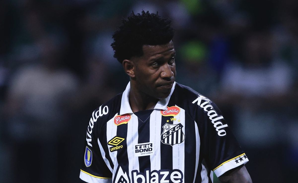 Gil fica furioso no Santos e dá declaração forte contra torcedor do Corinthians: 