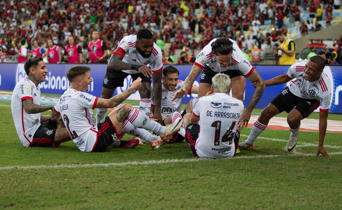 Flamengo bate Vasco por 6 a 1, e impõe a maior derrota no clássico para o cruzmalltino