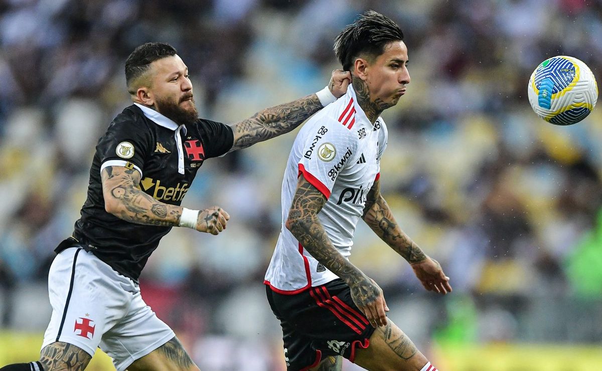 Goleada aplicada pelo Flamengo causou discussão entre os jogadores do Vasco no vestiário