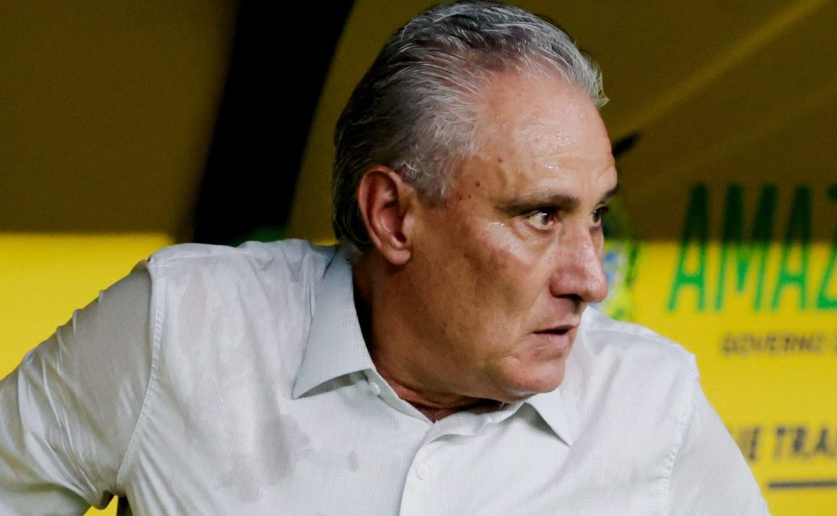 Tite ajusta ataque do Flamengo para partida contra o Grêmio