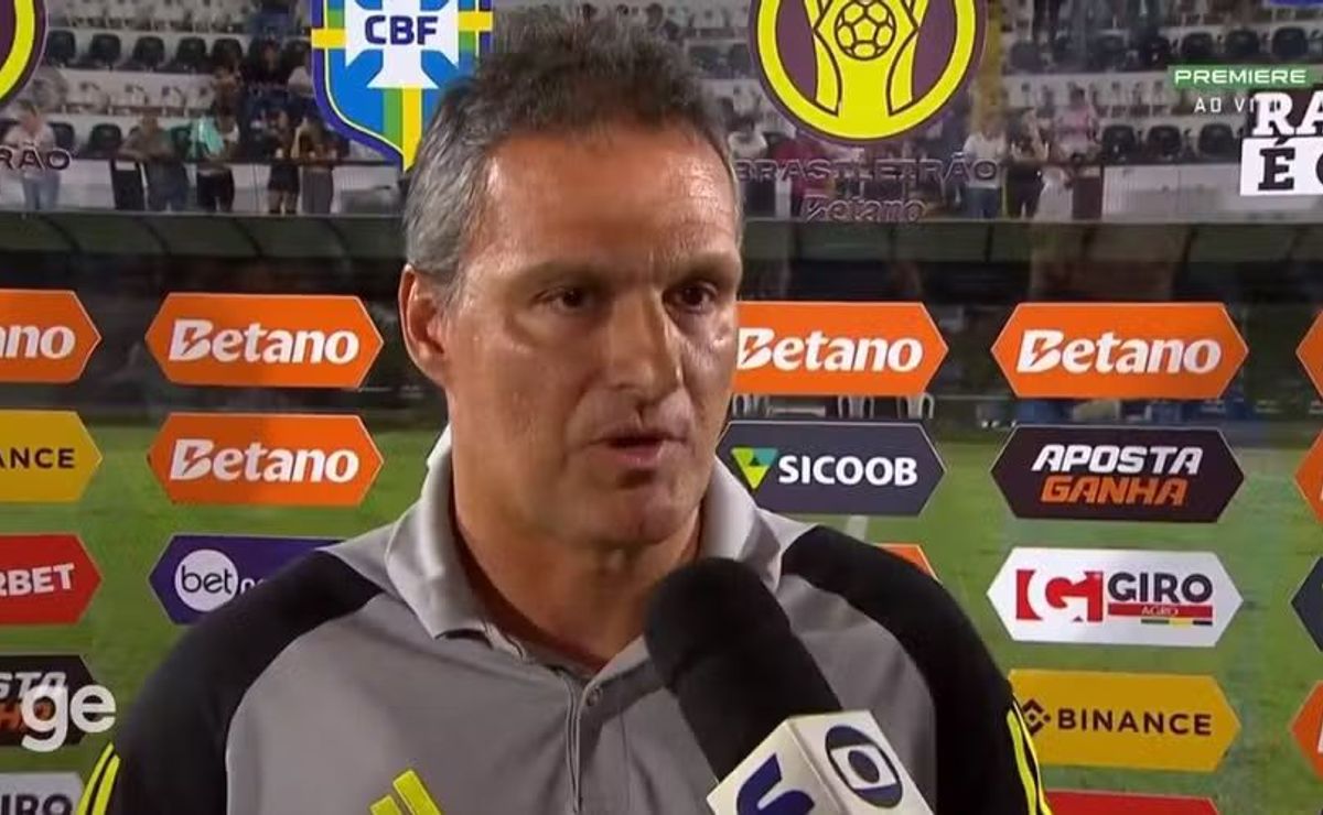 Bruno Spindel é informado no Flamengo que treinador campeão da Libertadores Sub-20 vai para Arábia