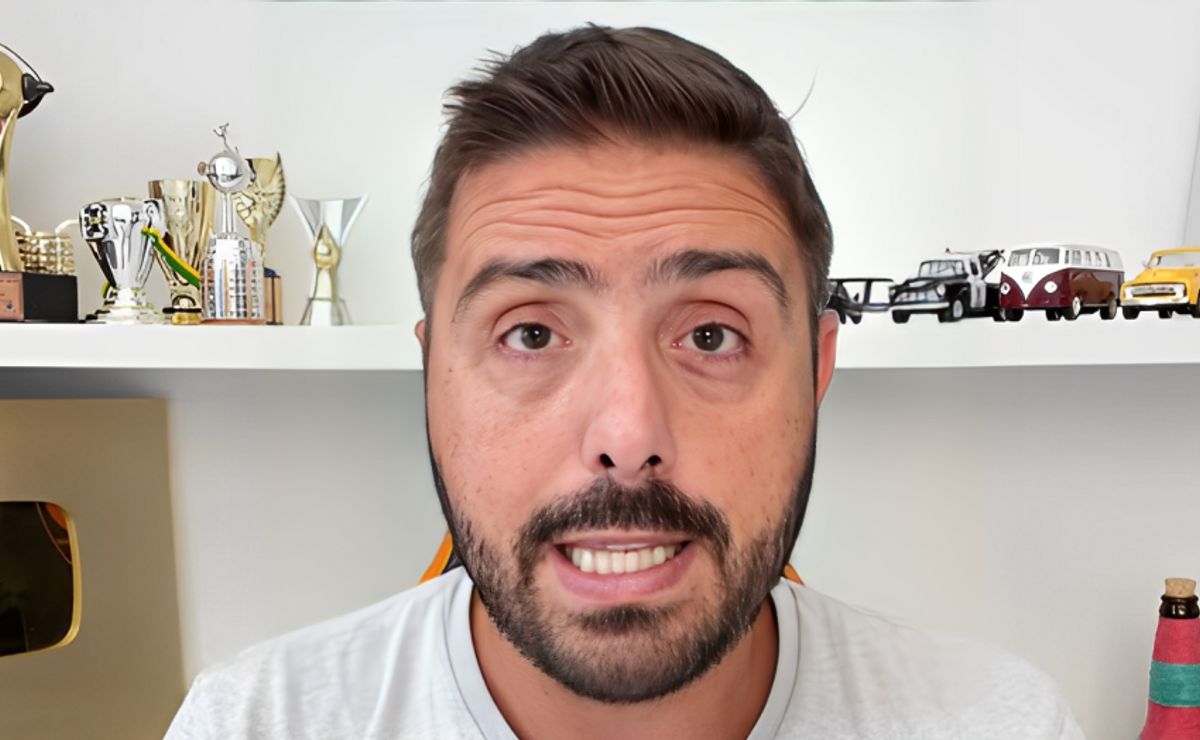 Dificuldade de Augusto Melo no Corinthians para conquistar patrocínio máster.