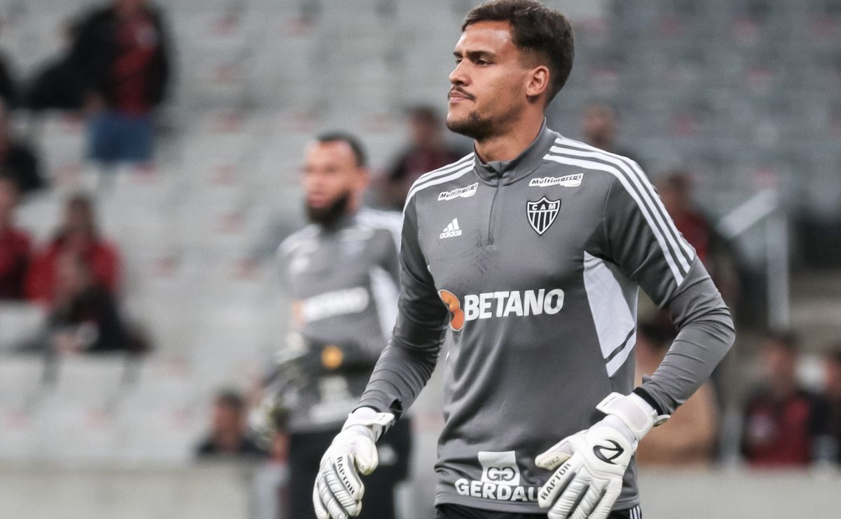 Goleiro Matheus Mendes, do Atlético-MG, é sondado pelo Corinthians.