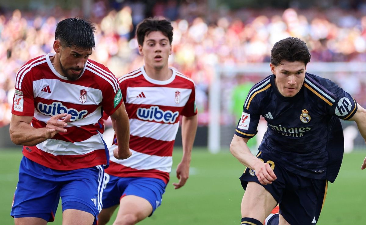 Contratação de Bruno Méndez é aprovada pelo Palmeiras como substituto de Luan.