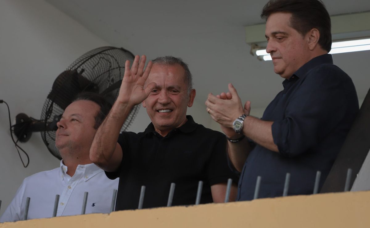 Pai e Filho Duelam na Série B do Brasileirão: Palmeiras é Exceção.