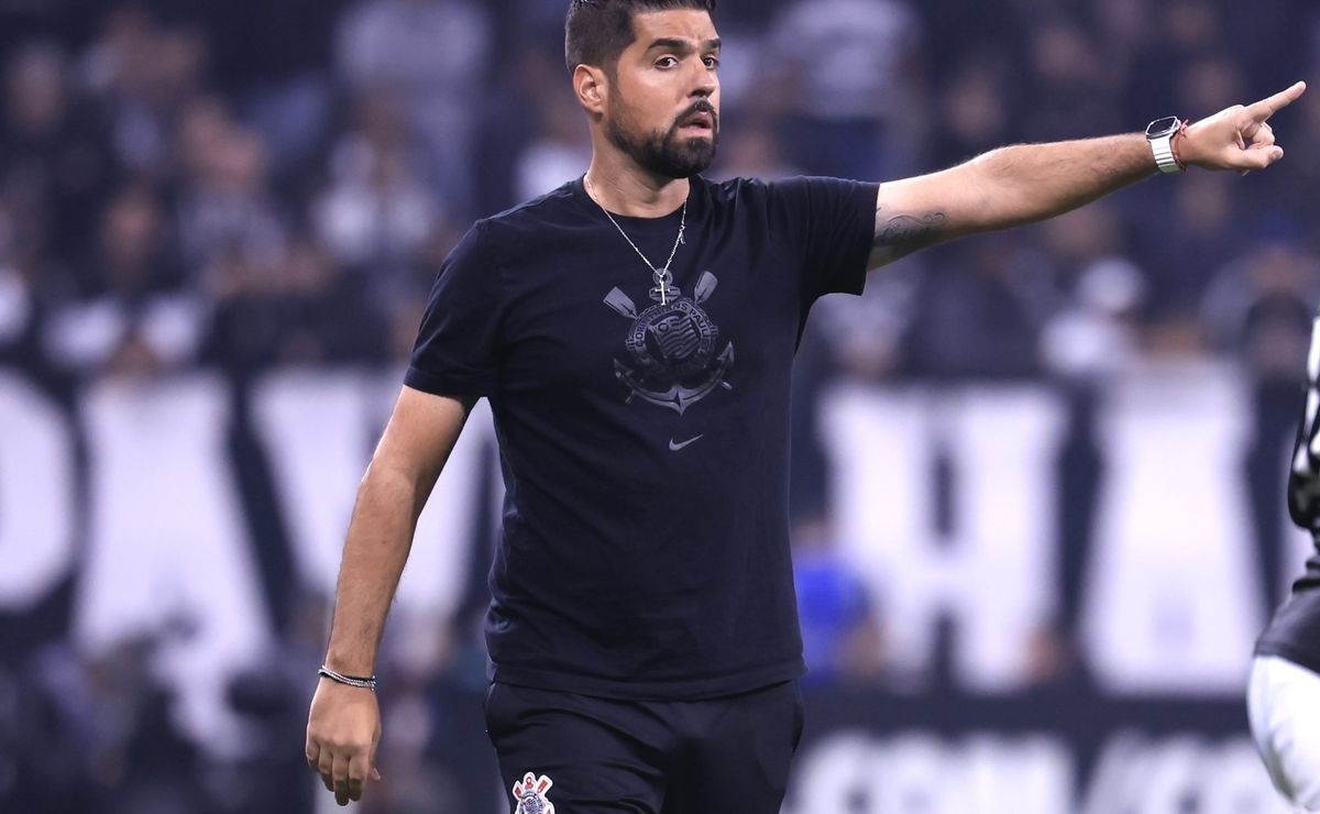 Antônio Oliveira busca vantagem pessoal do Corinthians sobre São Paulo no clássico