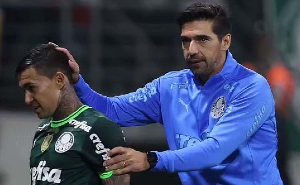 Abel deseja saída de Dudu e ídolo está chateado no Palmeiras.