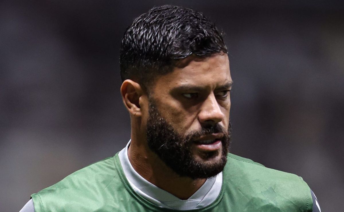 Hulk critica arbitragem após derrota do Palmeiras: 