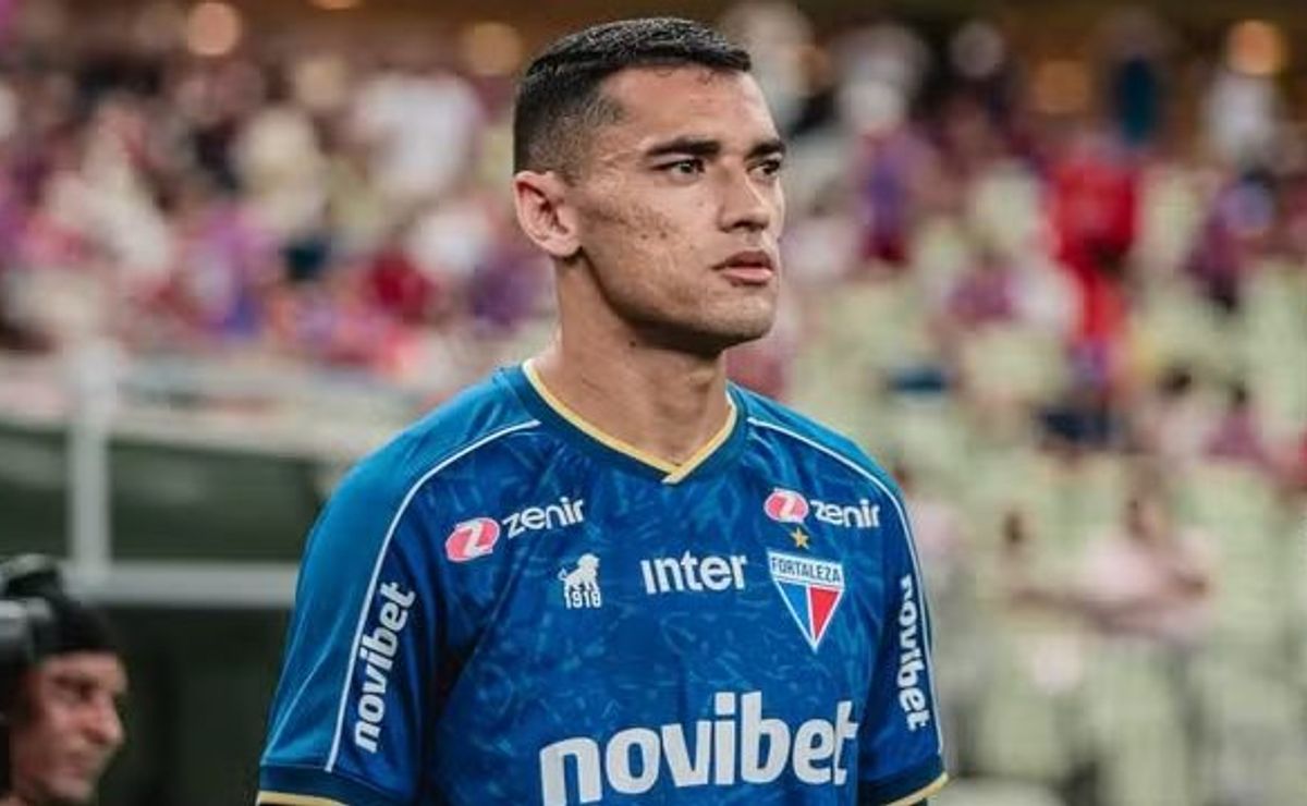 Corinthians aguarda posicionamento de Fortaleza sobre negociação por goleiro Santos