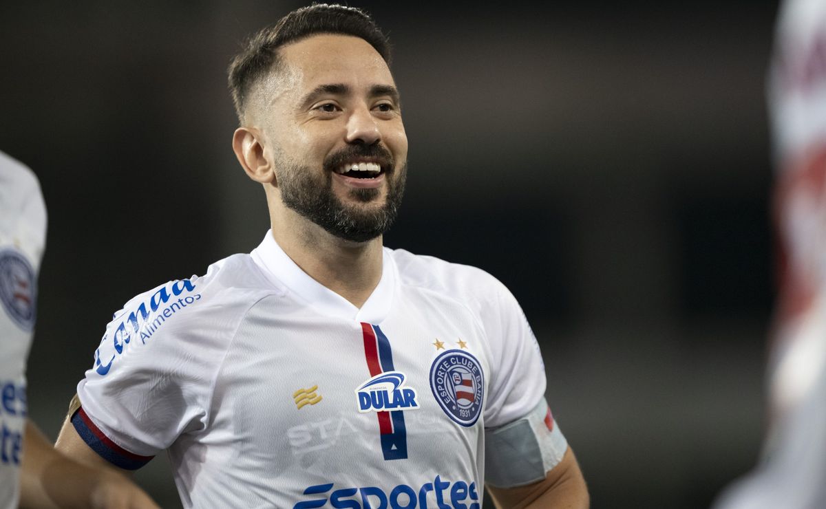 Everton Ribeiro analisa reencontro contra o Flamengo: Carinho enorme