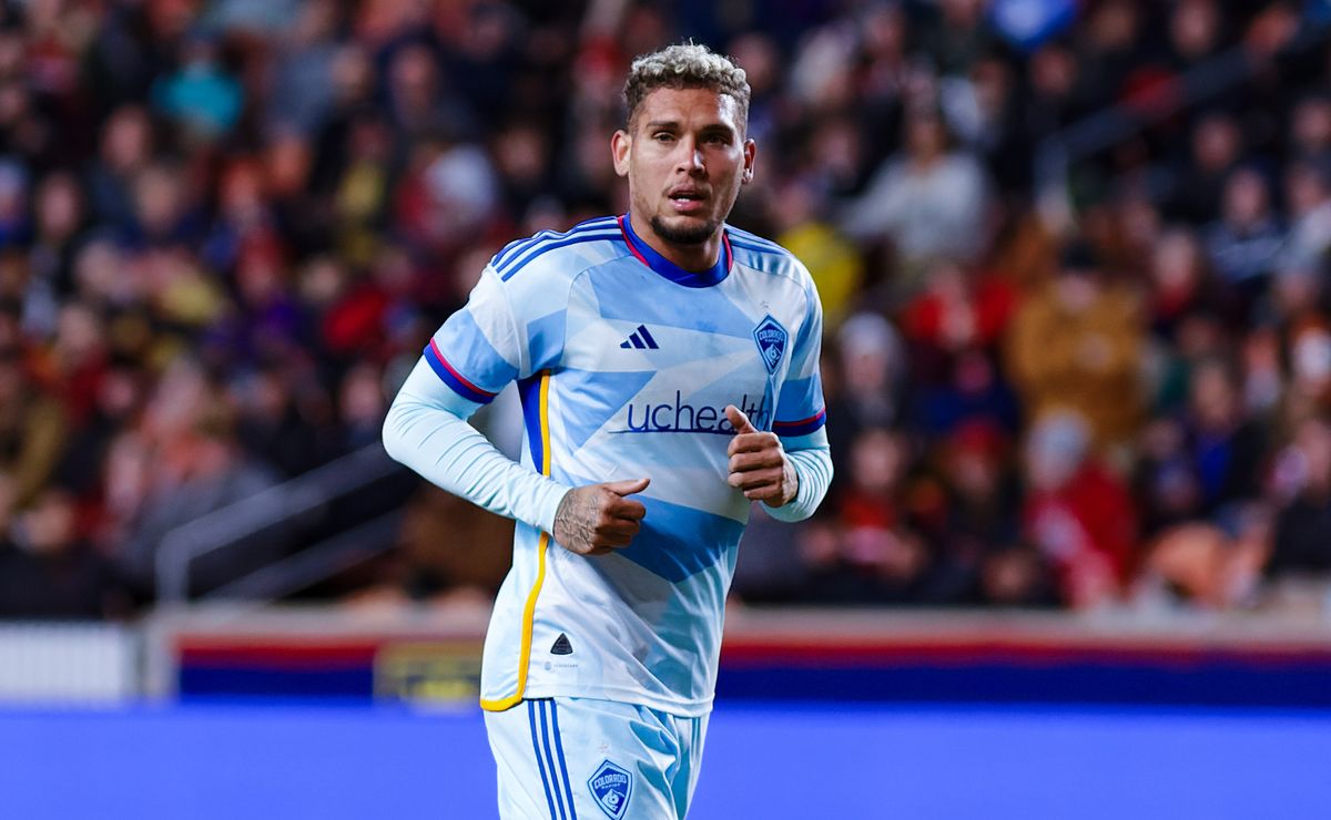 Palmeiras negocia venda de Rafael Navarro por R$ 24,5 milhões