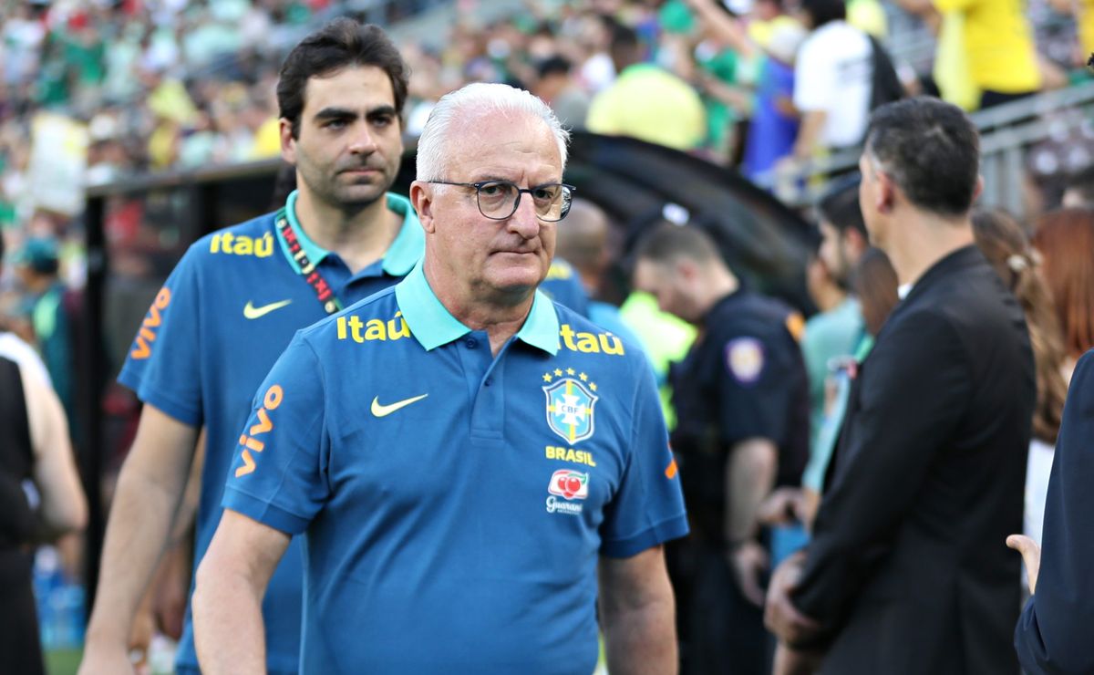 Jogador da Seleção de Dorival nega 'ida' ao Flamengo: "Vou nada"