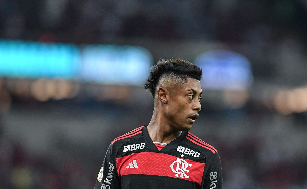 Com Bruno Henrique titular, Flamengo se prepara para encarar o Fluminense pelo Brasileirão