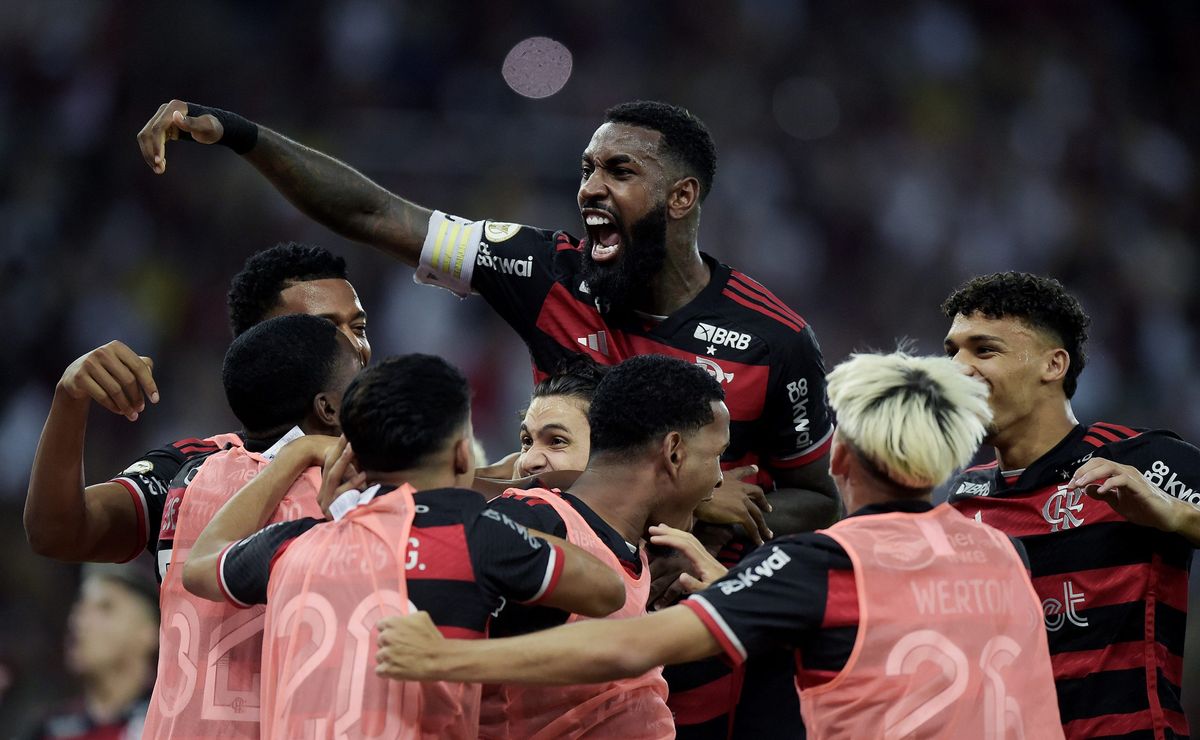 auxiliar de Tite revela estratégia para Flamengo garantir vitória nos minutos finais