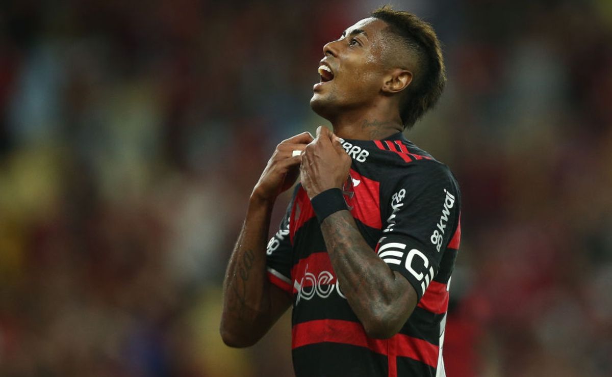 Bruno Henrique suspenso pela Conmebol em desfalque crucial do Flamengo na Libertadores.