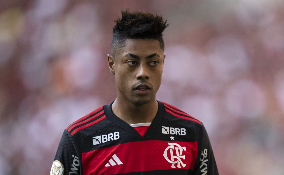 Problema de Bruno Henrique é detalhado nos bastidores e escalação é dúvida no Flamengo