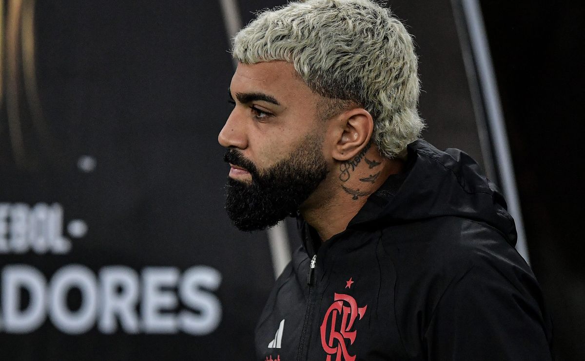 Flamengo preserva Gabigol e descarta risco em confronto com Palmeiras no Brasileirão.