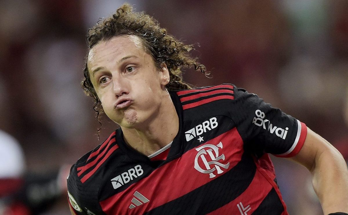 David Luiz puxa a fila de oito atletas que já podem deixar o Flamengo de graça