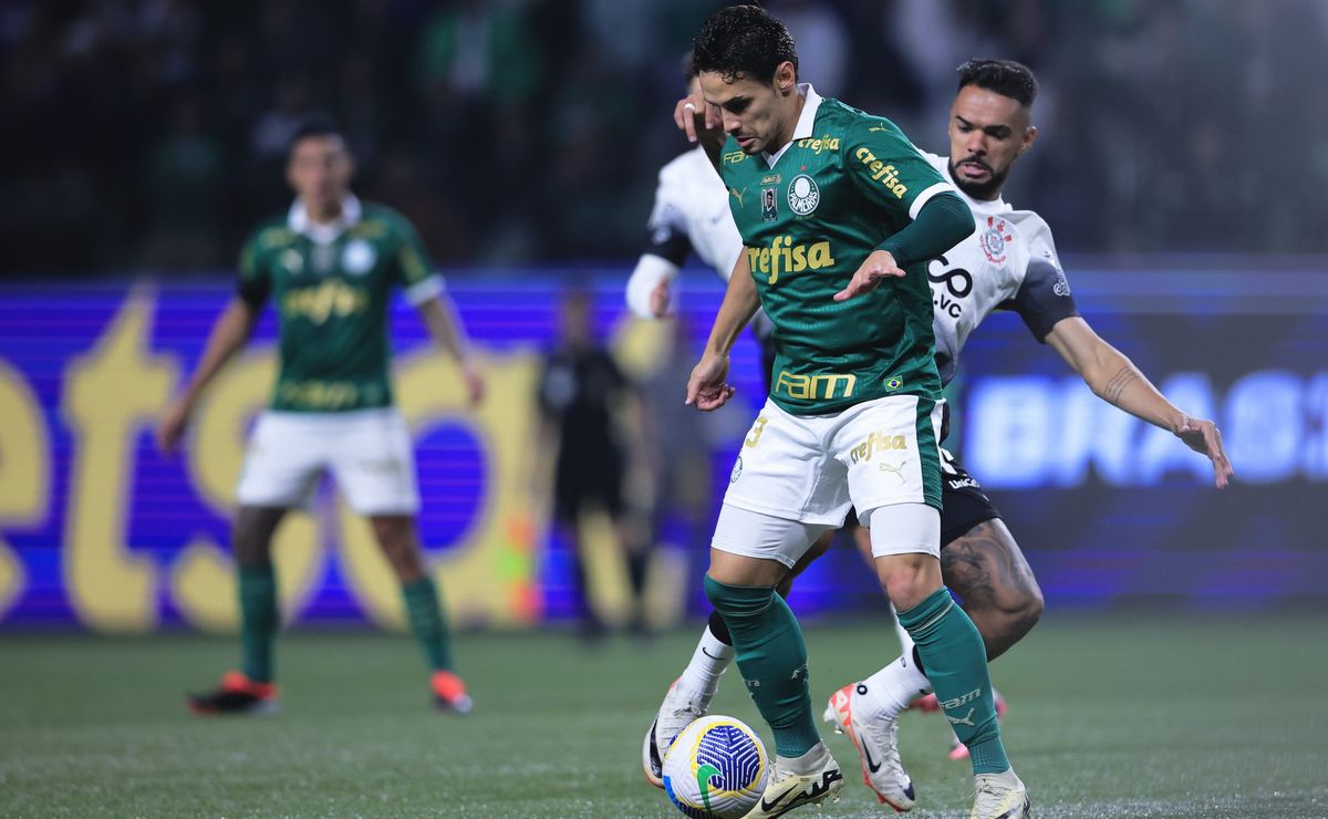 Derbi: Palmeiras domina e afunda Corinthians na zona de rebaixamento do Brasileirão.