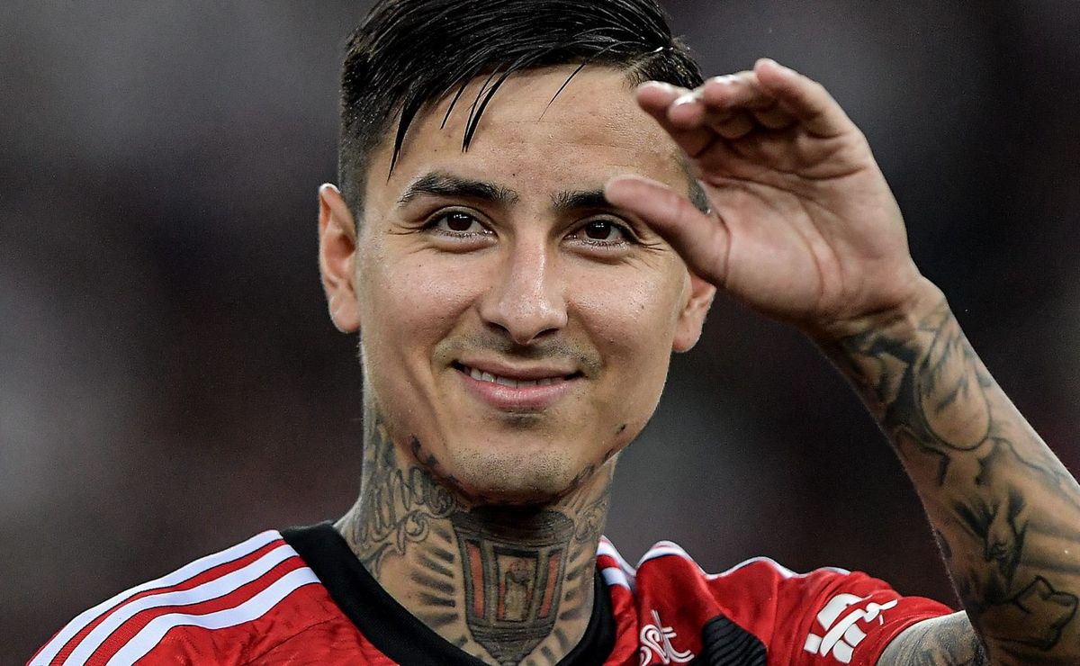 Pulgar influencia decisão de Tite e barra jogador do Flamengo contra Atlético/MG