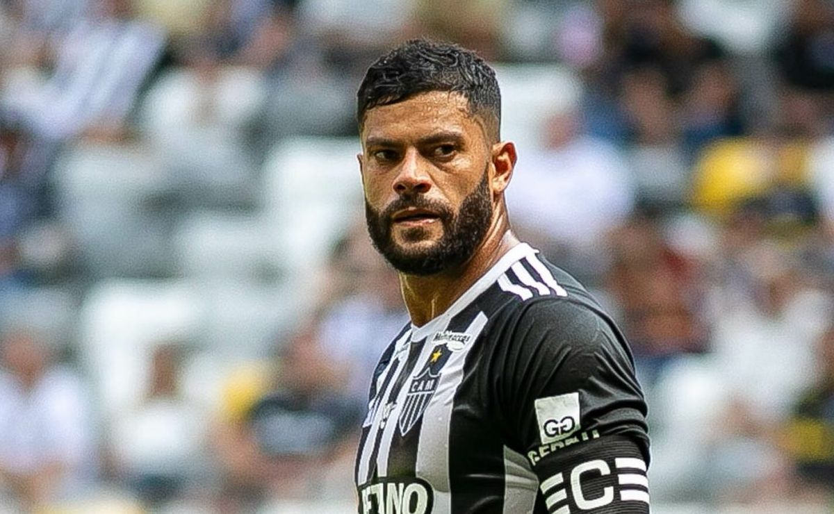 Hulk elogia Milito após derrota do Atlético para o Flamengo: Grande treinador